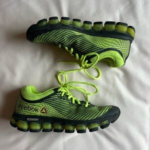 Reebok Z Jet Kids Running Shoes – Size 5.5